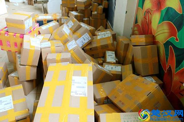 电商越来越火，而淘宝老店却接连倒闭，现在开网店到底有多难赚钱？