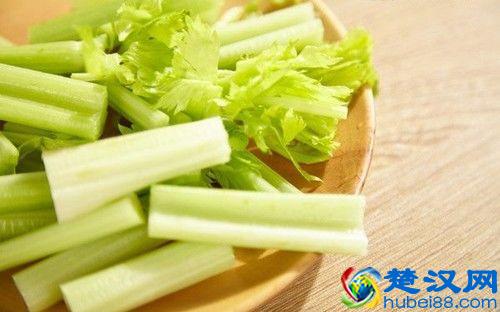 4个症状提醒你，血压可能有点高了，如果一个都没有，恭喜你！