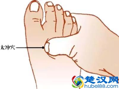 大姨妈来了肚子疼有什么办法？如何缓解痛经？