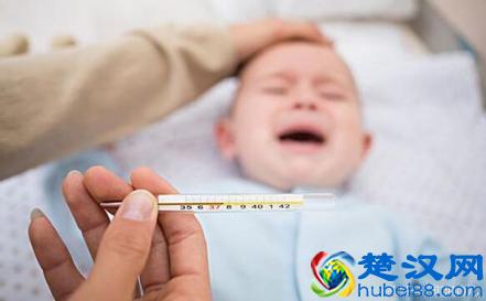 小孩高烧不退怎么办?轻松几步教您护理孩子高烧不退的方法