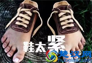 脚趾甲长到肉里面真疼，4种方法教你如何处理嵌甲