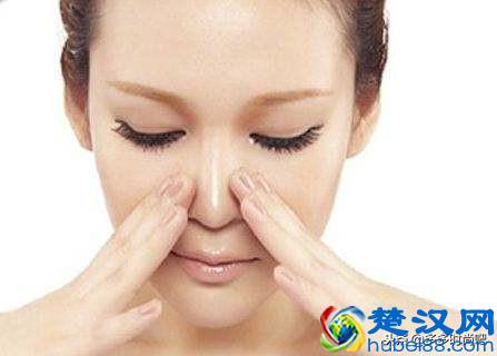 超有效瘦脸法，简单五个按摩方式，帮你瘦脸同时改善抬头纹法令纹