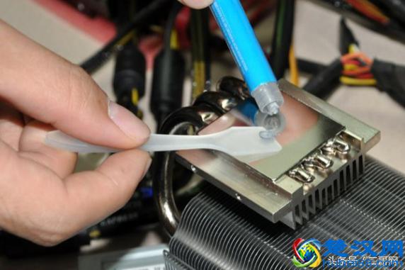 夏季电脑高烧不退？试试这4种省钱又高效的散热方法