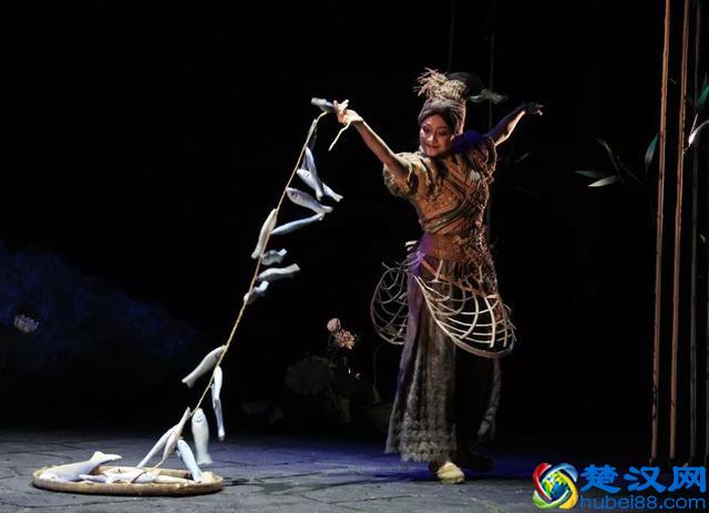 鹬蚌相争渔翁得利，渔翁渔妻相争谁得利？《鹬·蚌·鱼》告诉你！