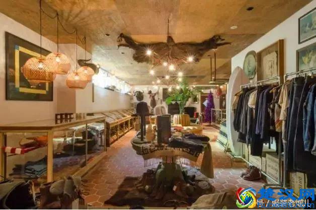 开服装店的经验技巧，老板亲身讲历他的经验（一）