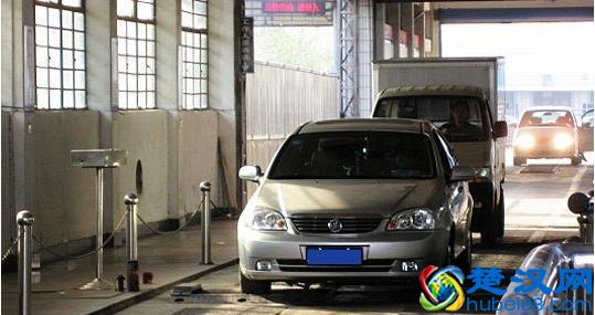 汽车年检都要走哪些步骤 需要准备什么材料？