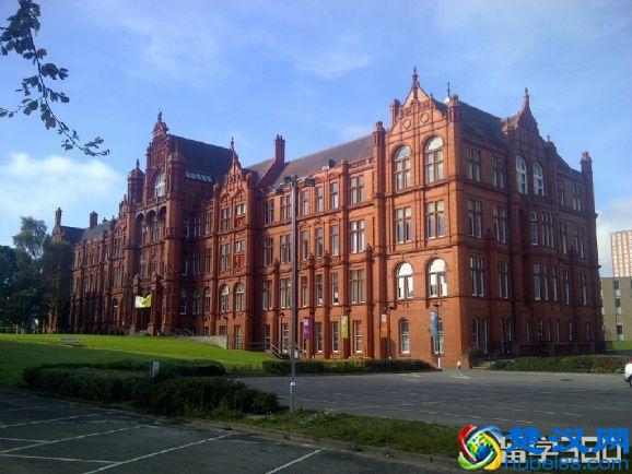 索尔福德大学英国排名