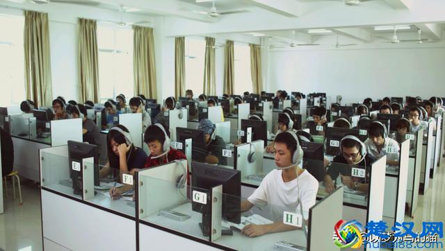 文科男生学这7个专业“有出息”！毕业不比理科生差！