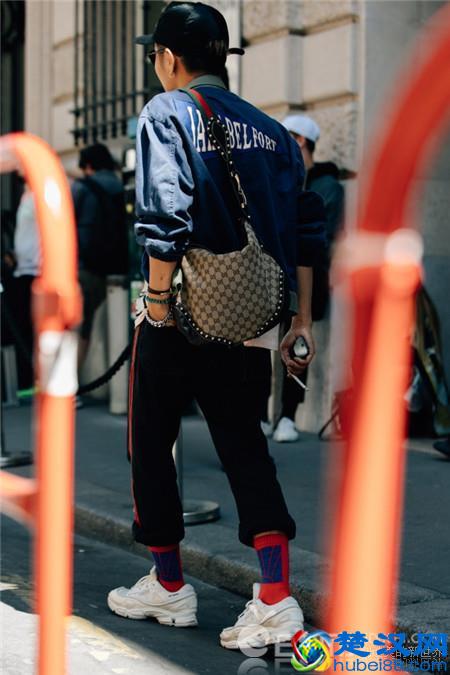 男生福利 运动裤该怎么搭配鞋子才帅气？这样穿让女孩刮目相看