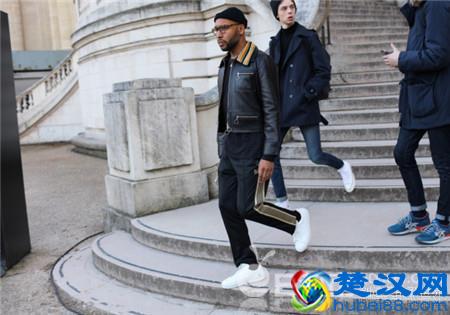 男生福利 运动裤该怎么搭配鞋子才帅气？这样穿让女孩刮目相看