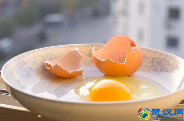 鸡蛋壳还有这么实用的作用！扔掉太可惜，用起来能省不少钱