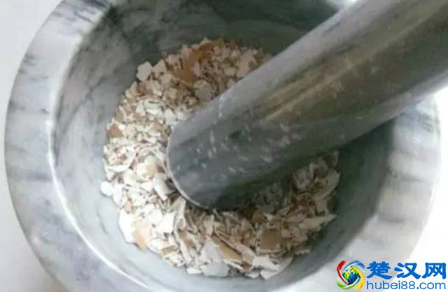 鸡蛋壳还有这么实用的作用！扔掉太可惜，用起来能省不少钱