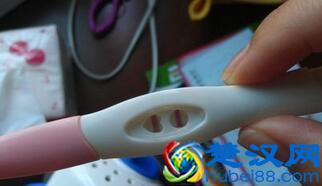 验孕棒什么时候测最准?验孕棒如何使用?使用验孕棒的四个注意事项