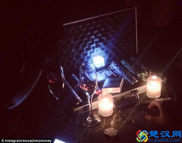 17岁高中生利用午休时间炒股赚了4个亿