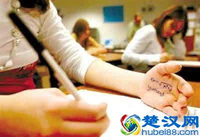 大学十大坑你没商量的“潜规则”，你中了哪个？（新生必看）