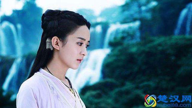 花千骨：纵然我是世间唯一的神，也求不得那份特殊的爱