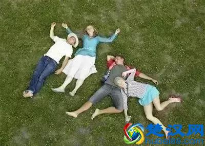 衣服不管染上什么，用这招都能洗掉，太实用了！