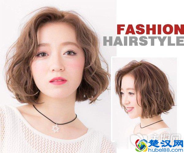 包子脸适合什么发型