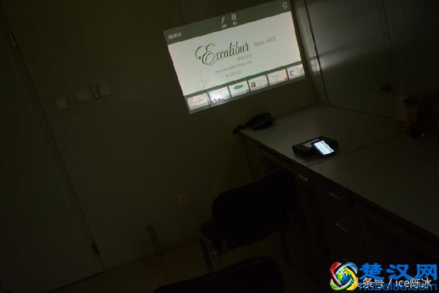 一起投影玩王者荣耀吧，青橙VOGA V激光投影手机体验分享