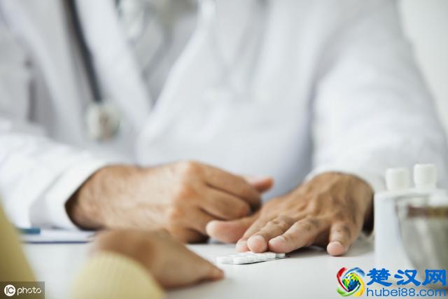 前列腺炎吃什么药最管用？青年男性得了前列腺炎会有什么不适感？