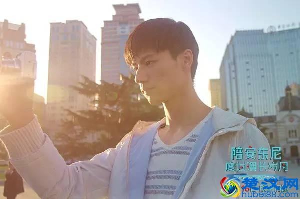 看这部电影，是给不安情绪的一个慰藉