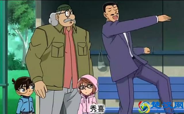 侦探柯南最常见设定，犯人总留在罪案现场，并对犯罪事实供认不讳