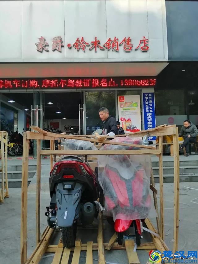 豪爵最好的踏板车，性能堪比合资车