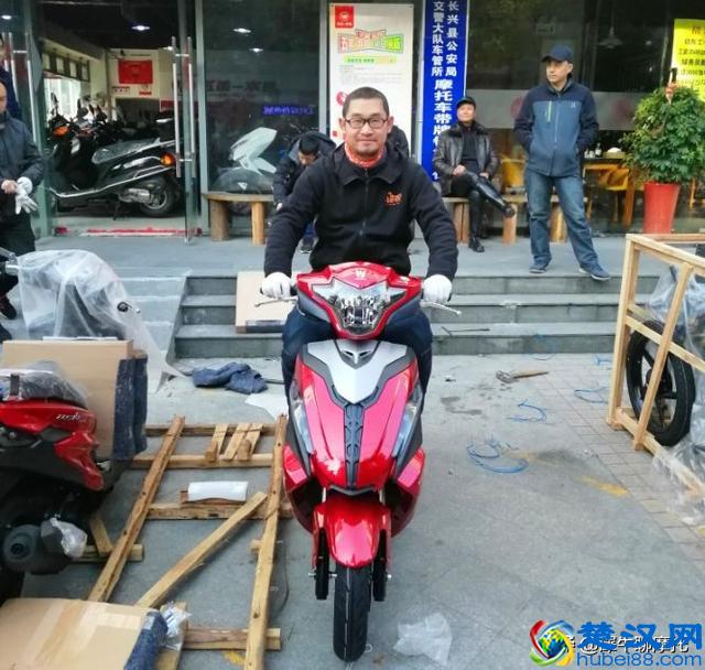 豪爵最好的踏板车，性能堪比合资车