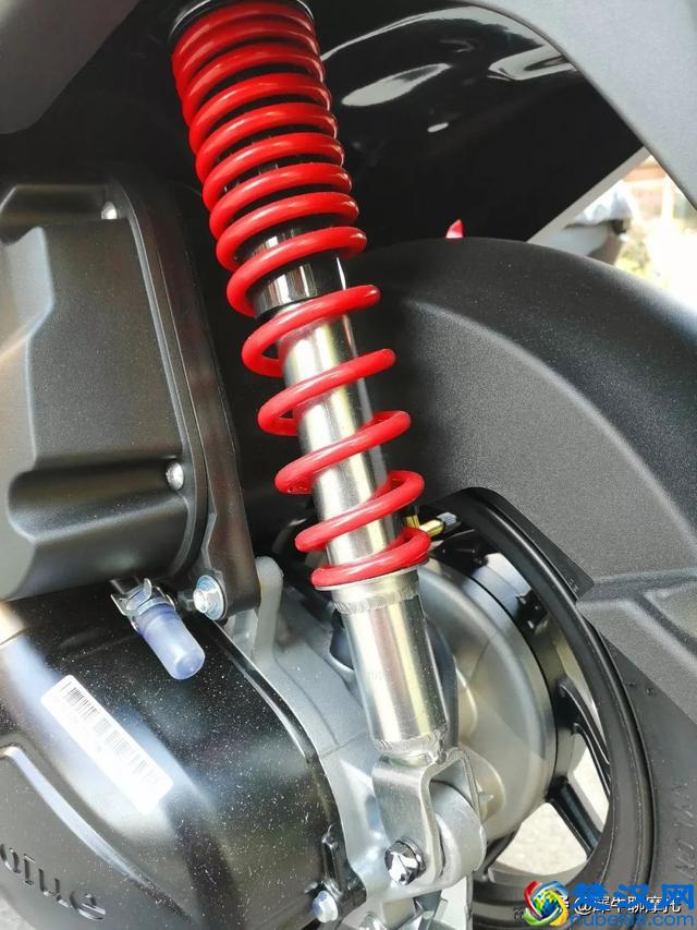 豪爵最好的踏板车，性能堪比合资车