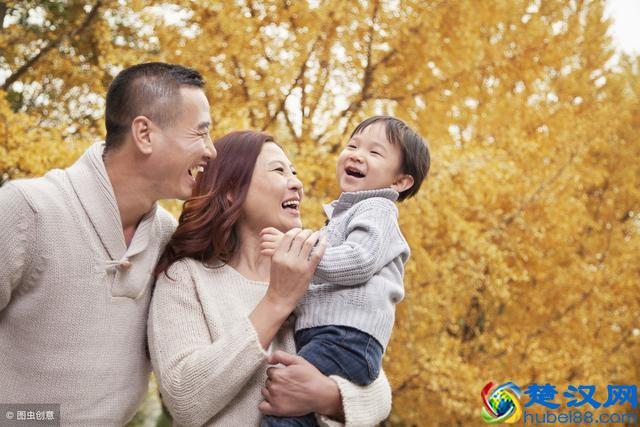 给孩子买什么保险最合适！看懂这些不被坑！