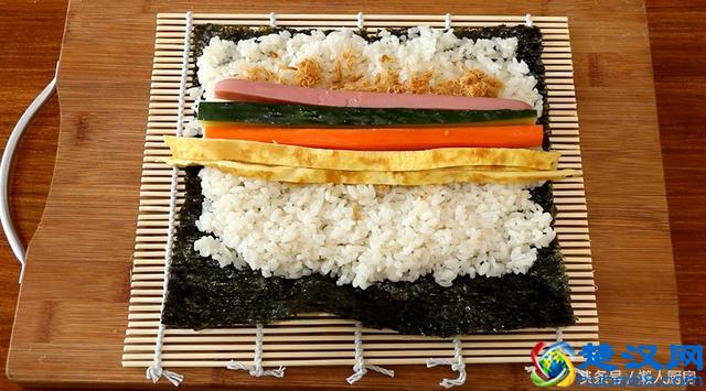 教你在家做简单的肉松寿司卷，告诉你寿司醋如何自制
