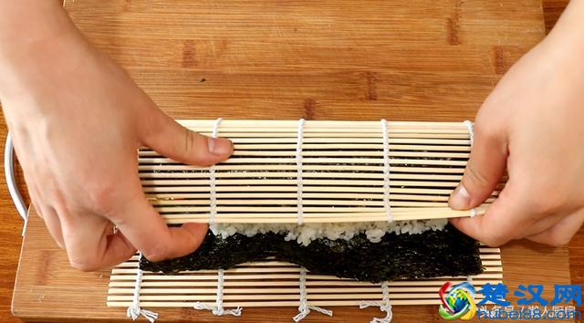 教你在家做简单的肉松寿司卷，告诉你寿司醋如何自制