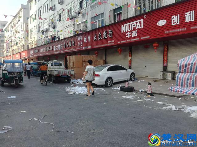 你知道哪里有鞋子批发吗？在这！都在这！