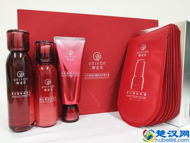 御泥坊护肤套装，五大复配精华，充分嫩白呵护你的肌肤