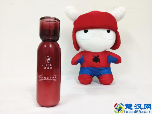 御泥坊护肤套装，五大复配精华，充分嫩白呵护你的肌肤