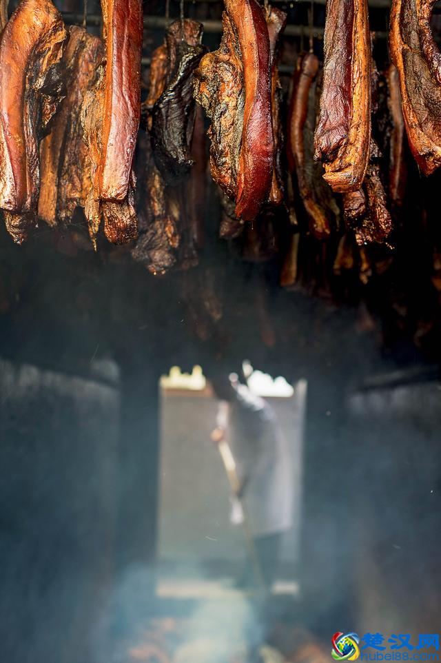 第一块熏肉到底是怎么做出来的呢？