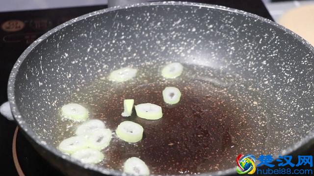 炒面怎么做最好吃？教你一个方法，非常好吃，越吃越上瘾