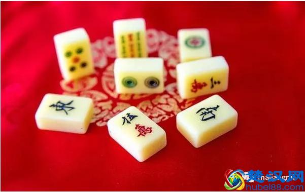 麻将技巧：怎么打麻将，三招技巧包你赢