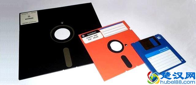 国际空间站惊现软盘，以前的数据竟是这样储存！