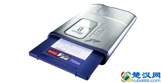 国际空间站惊现软盘，以前的数据竟是这样储存！