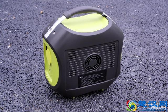 这个“移动电源”有点牛，电小二户外电源400评测