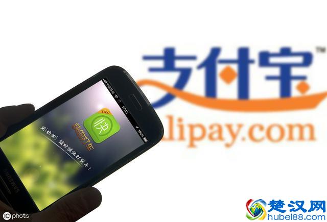 余额宝和银行哪一个利息更高？以1万元为例，它们相差有多少？