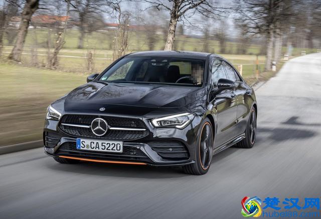 小号奔驰CLS？2019款奔驰CLA Coupe四门轿跑车实车亮相，黑色更帅