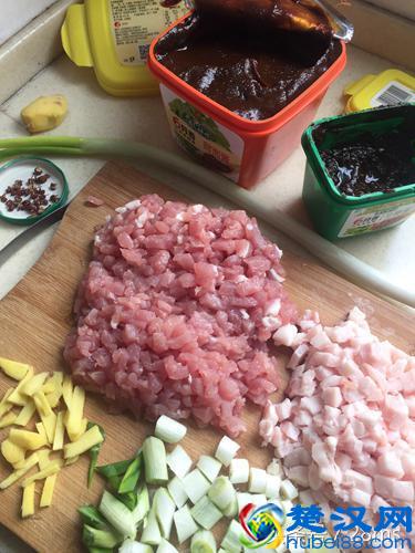 炸酱面的酱的做法