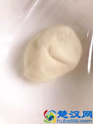 葱油饼怎么做好吃，掌握这个技巧很重要，葱油饼步骤图