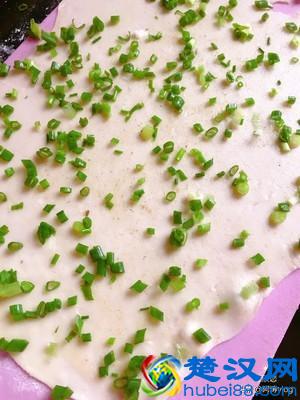 葱油饼怎么做好吃，掌握这个技巧很重要，葱油饼步骤图