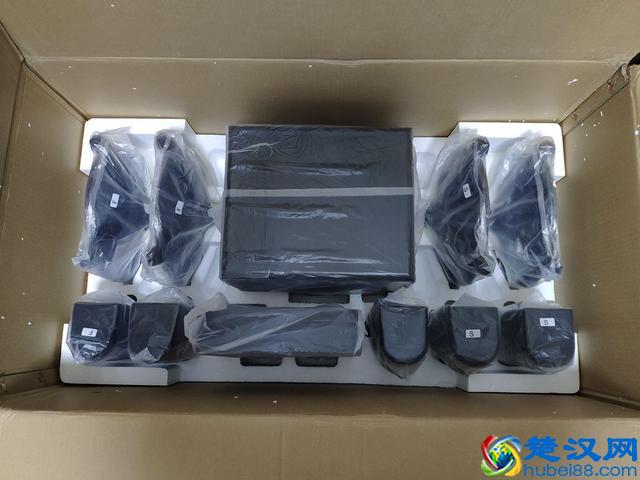 5000块买回音壁还是全景声家庭影院？30平米内方案实践