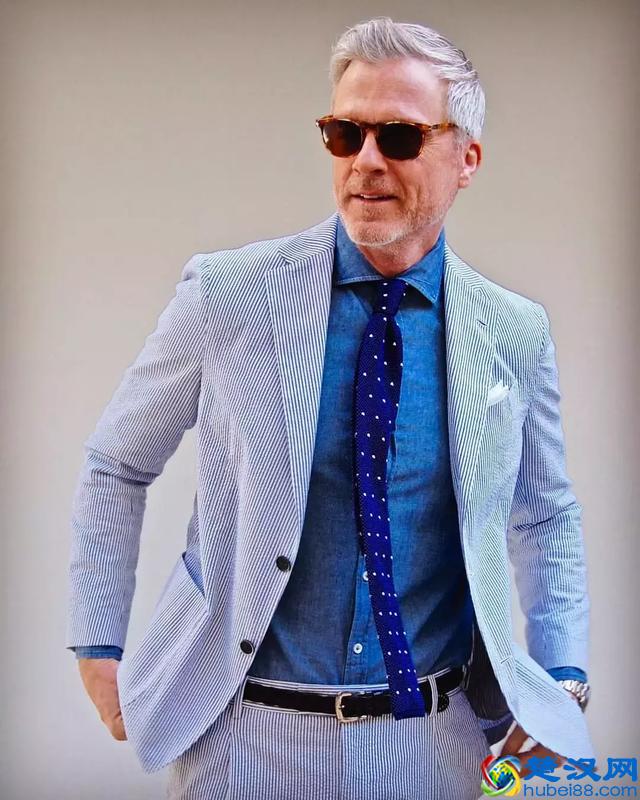 永不缺席的丹宁衬衫