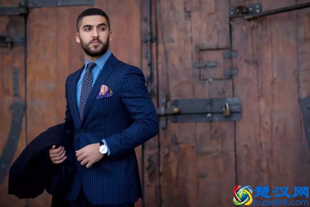 永不缺席的丹宁衬衫