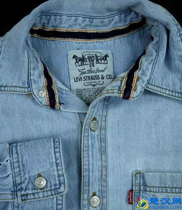 永不缺席的丹宁衬衫